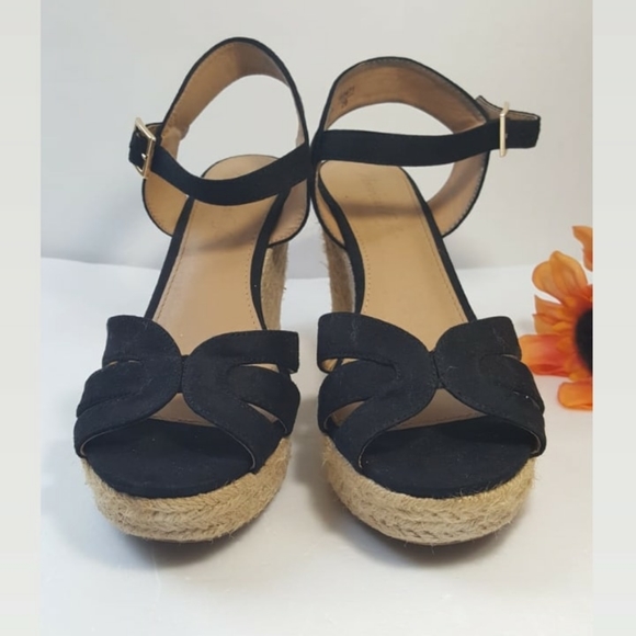 American Eagle Black Wedges - Picture 5 of 9